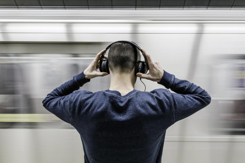 Headphones Comparison Guide: Which Headphones are Best for You?